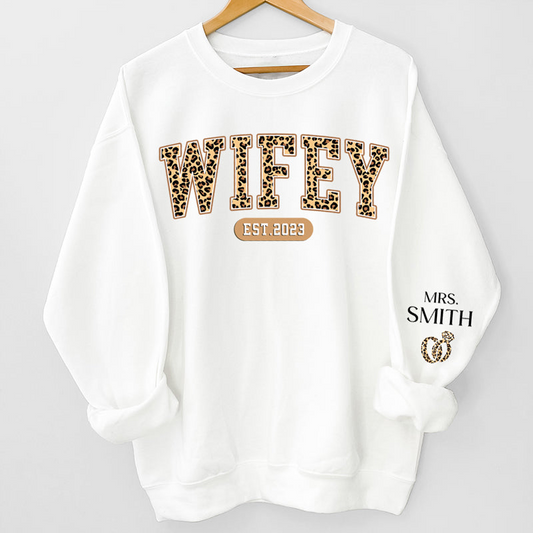 Couple - A Happy Wifey - Personalized Sweater (LH)